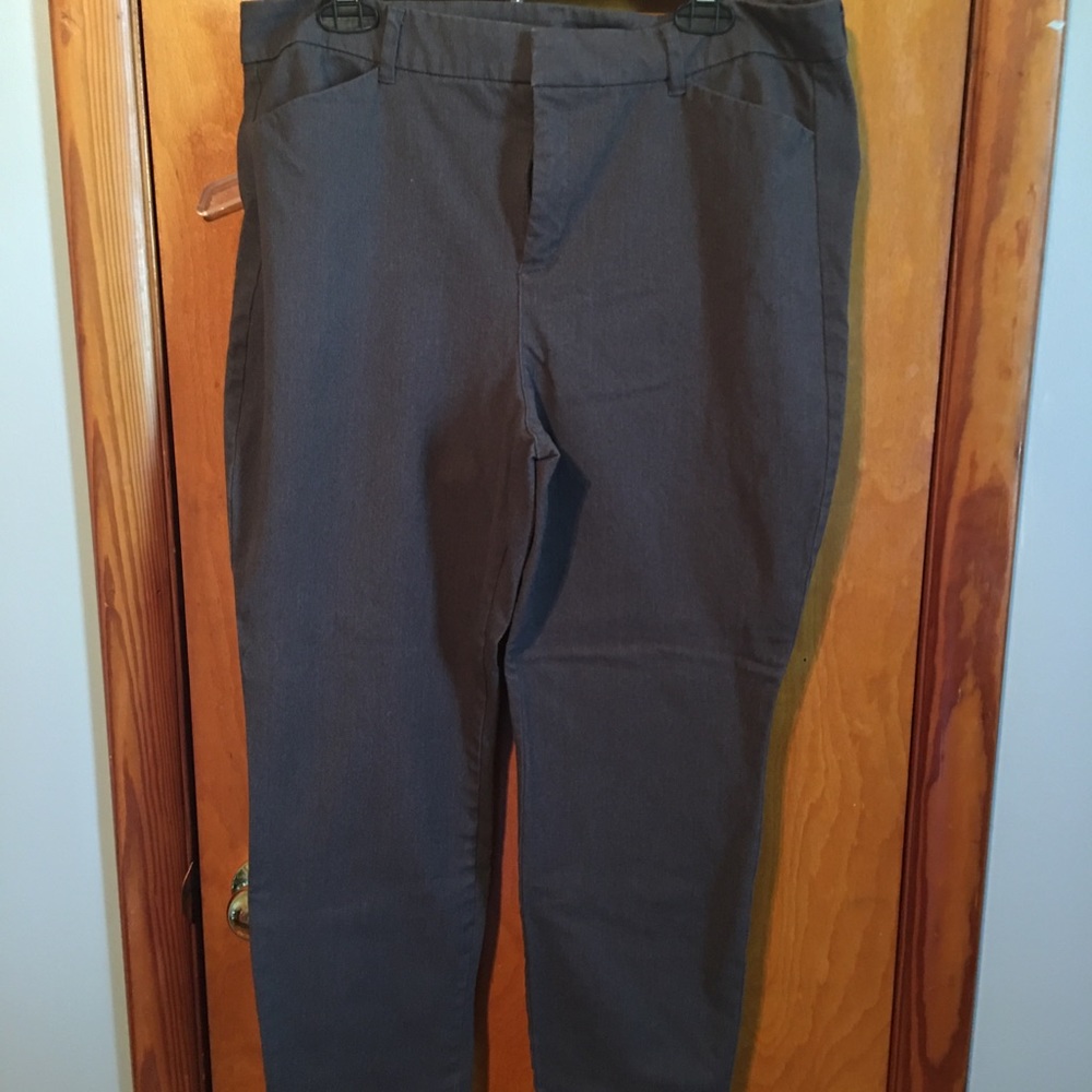 Grey pixie ankle pants